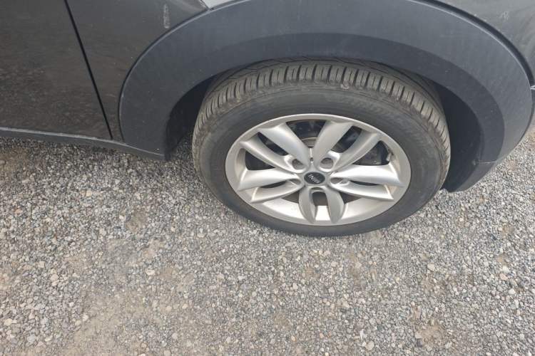 Used MINI Countryman 2011 1.6L COOPER Excitement Right Front Wheel Hub
