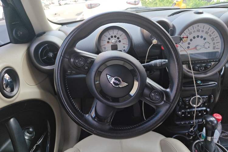 Used MINI Countryman 2011 1.6L COOPER Excitement Steering Wheel