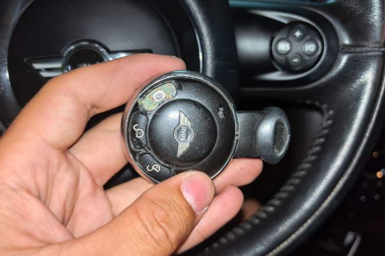 Used MINI Countryman 2011 1.6L COOPER Fun Vehicle Key