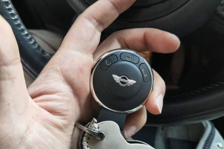 Used MINI Countryman 2011 1.6L COOPER Fun Vehicle Key