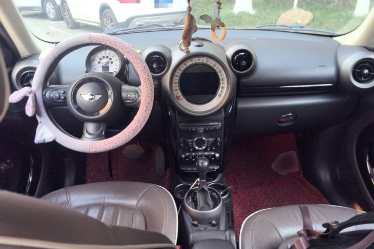 Used MINI Countryman 2011 1.6L COOPER Excitement Center Console