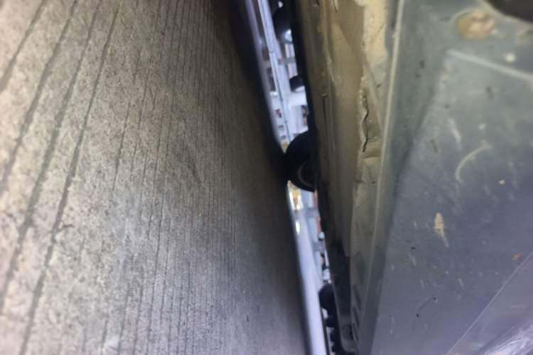 Used MINI Countryman 2011 1.6L COOPER Fun Chassis Front Left