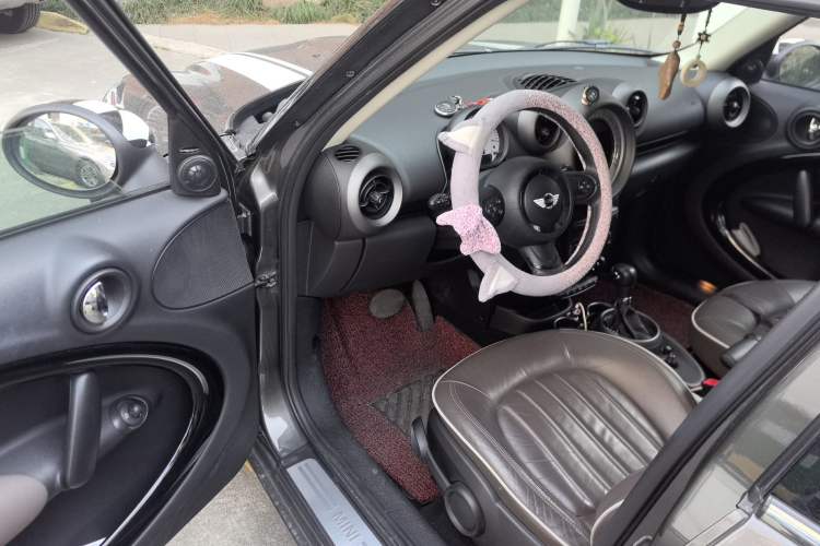 Used MINI Countryman 2011 1.6L COOPER Excitement Driver Seat