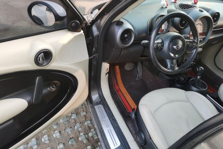 Used MINI Countryman 2011 1.6L COOPER Excitement Driver Seat
