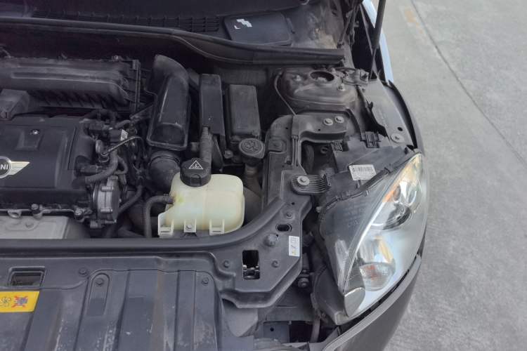 Used MINI Countryman 2011 1.6L COOPER Excitement Engine Bay Left