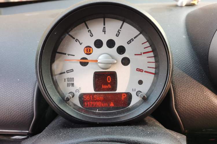 Used MINI Countryman 2011 1.6L COOPER Excitement Instrument Cluster