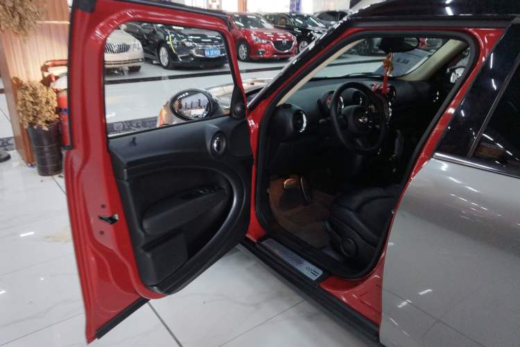 Used MINI Countryman 2011 1.6T COOPER S ALL4 Interior 3