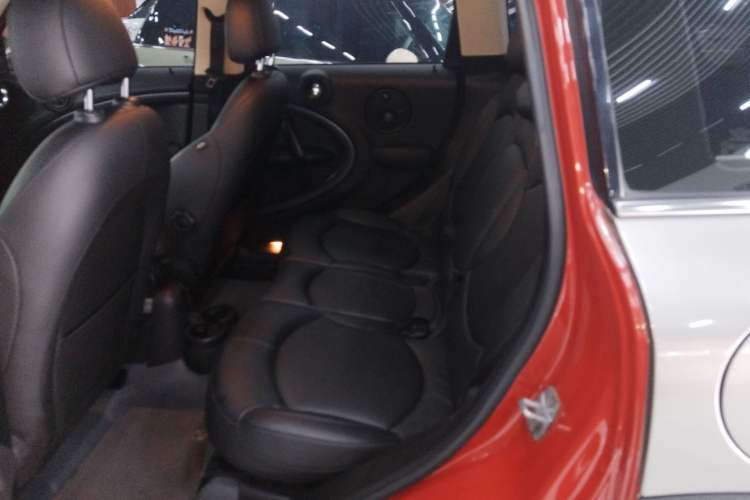 Used MINI Countryman 2011 1.6T COOPER S ALL4 Interior 4
