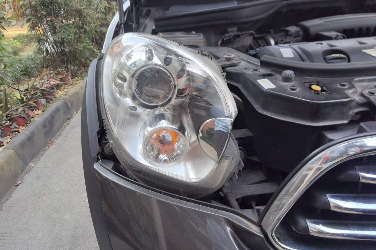 Used MINI Countryman 2011 1.6L COOPER Excitement Right Front Headlight