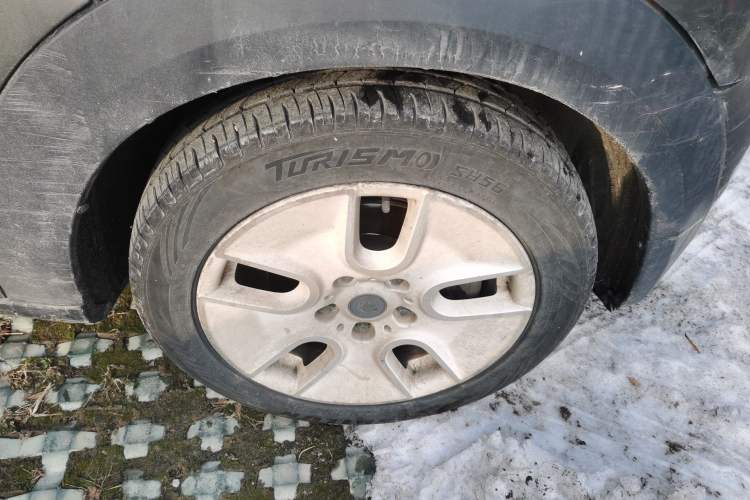 Used MINI Countryman 2011 1.6L COOPER Excitement Right Front Wheel Hub