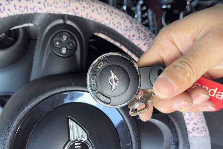 Used MINI Countryman 2011 1.6L COOPER Excitement Vehicle Key