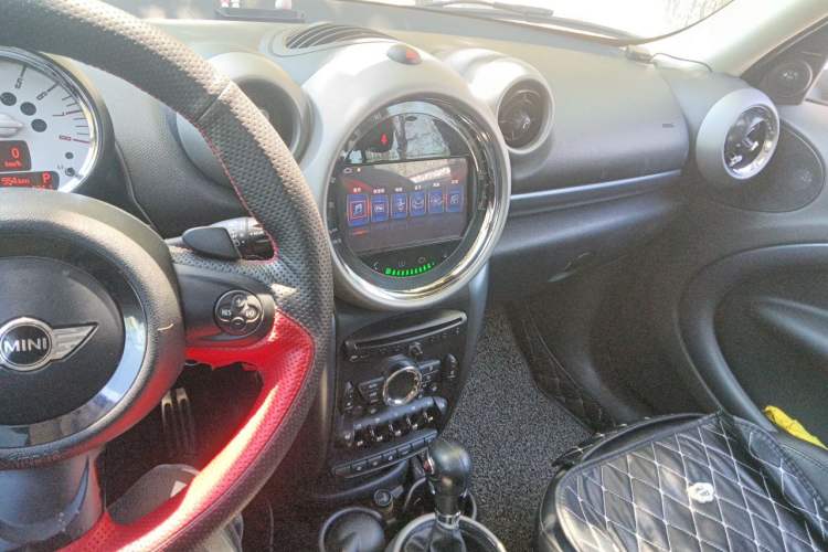 Used MINI Countryman 2011 1.6T COOPER S ALL4 Audio And AC Panel
