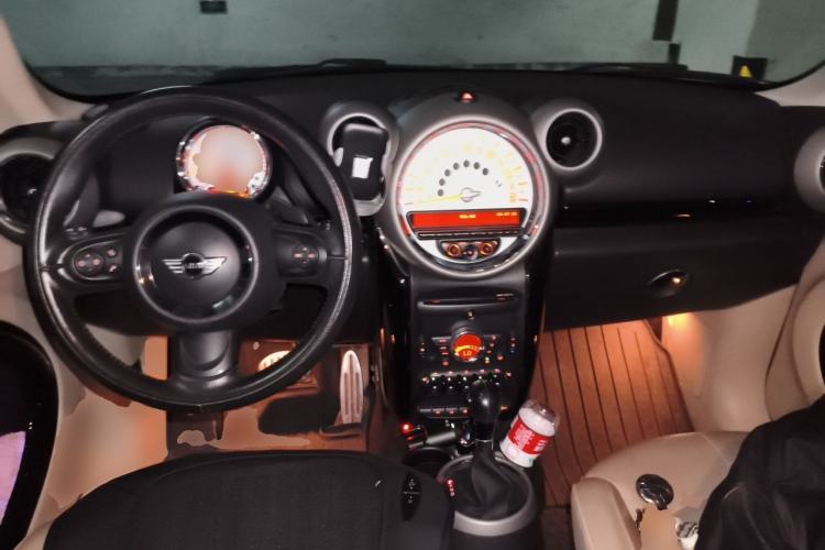 Used MINI Countryman 2011 1.6T COOPER S ALL4 Center Console