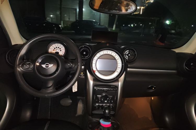 Used MINI Countryman 2011 1.6L COOPER Fun Center Console