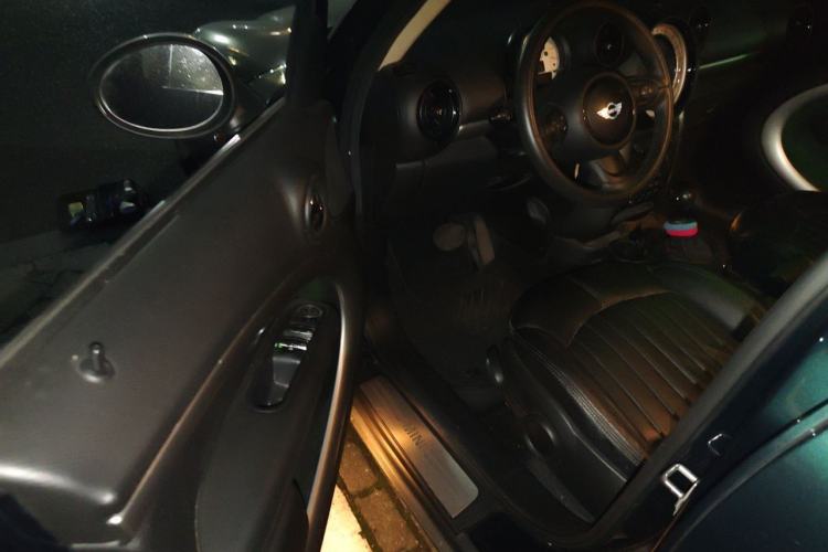 Used MINI Countryman 2011 1.6L COOPER Fun Driver Seat