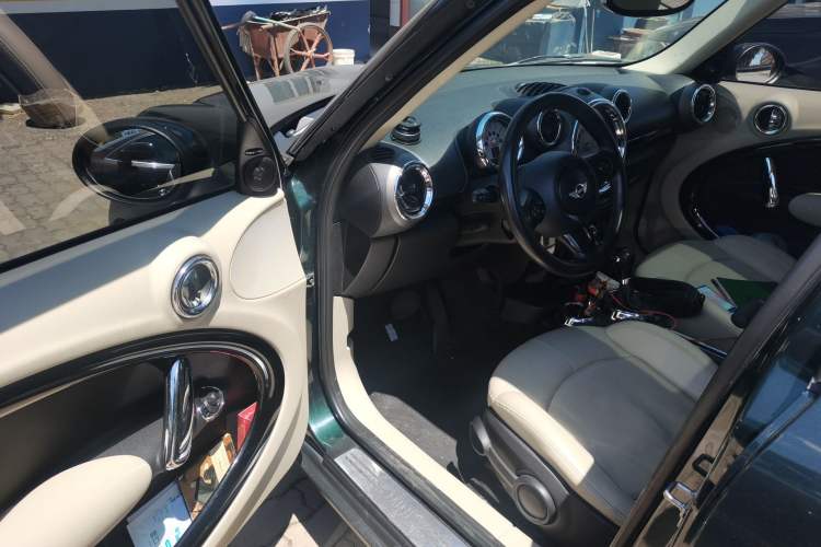 Used MINI Countryman 2011 1.6L COOPER Excitement Driver Seat