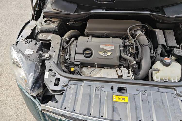 Used MINI Countryman 2011 1.6T COOPER S ALL4 5-seater model Engine Bay Right