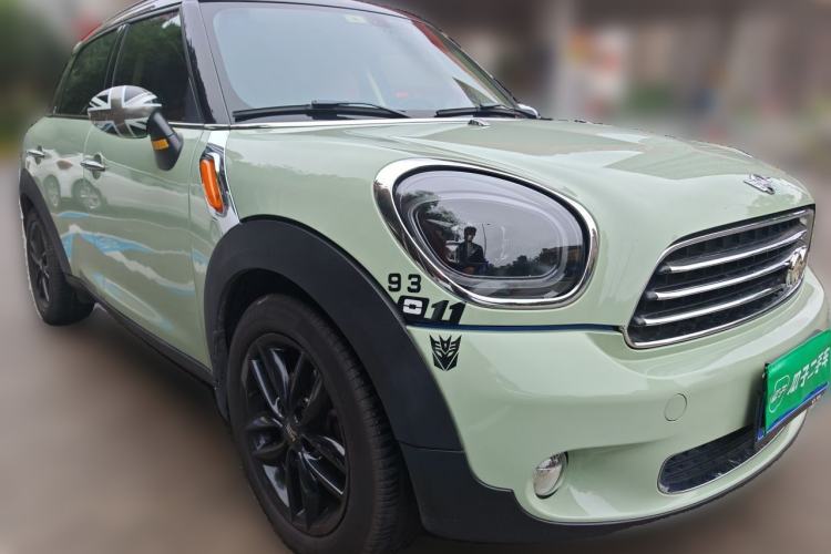 Used MINI Countryman 2011 1.6L COOPER Fun Front Right 45 Deg