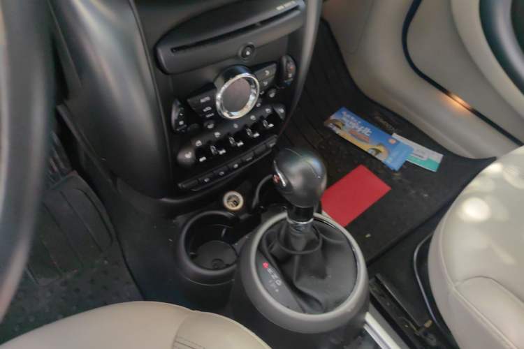 Used MINI Countryman 2011 1.6T COOPER S ALL4 Gear Lever