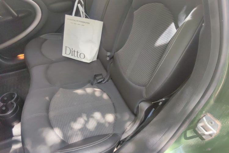 Used MINI Countryman 2011 1.6L COOPER Fun Left Rear Seat