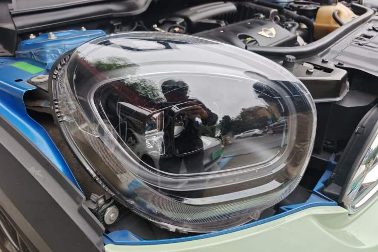 Used MINI Countryman 2011 1.6L COOPER Fun Right Front Headlight