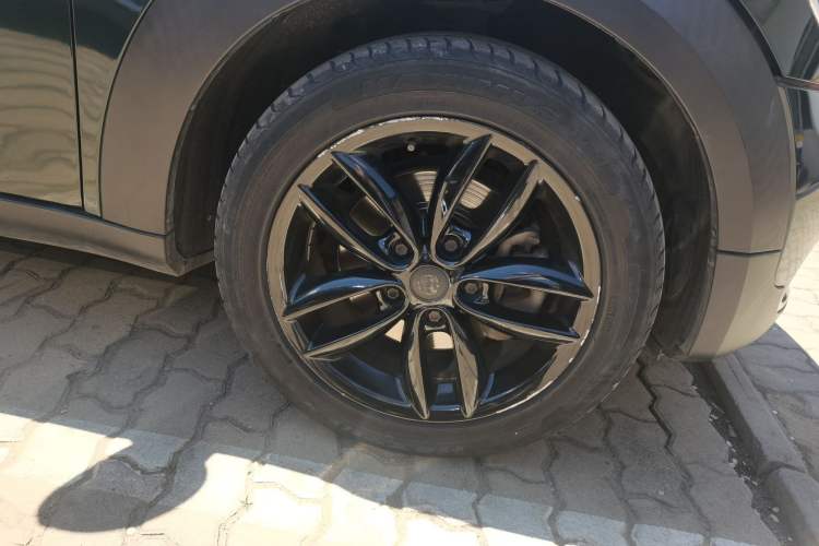 Used MINI Countryman 2011 1.6L COOPER Excitement Right Front Wheel Hub