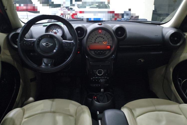 Used MINI Countryman 2011 1.6L COOPER Fun Center Console