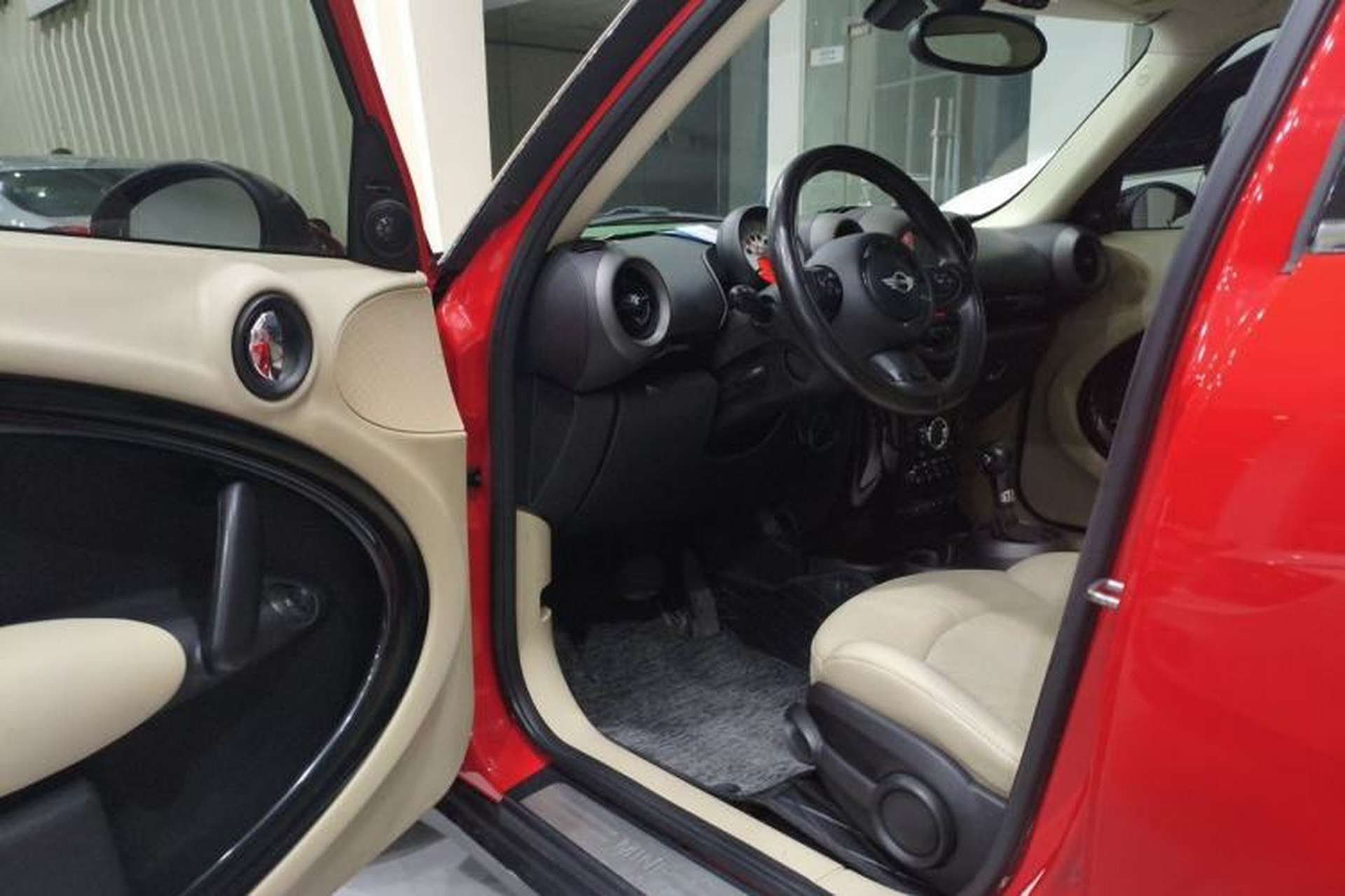 Used MINI Countryman 2011 1.6L COOPER Fun Driver Seat