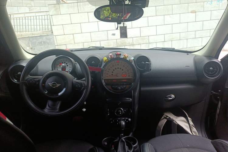 Used MINI Countryman 2011 1.6L COOPER Fun Center Console