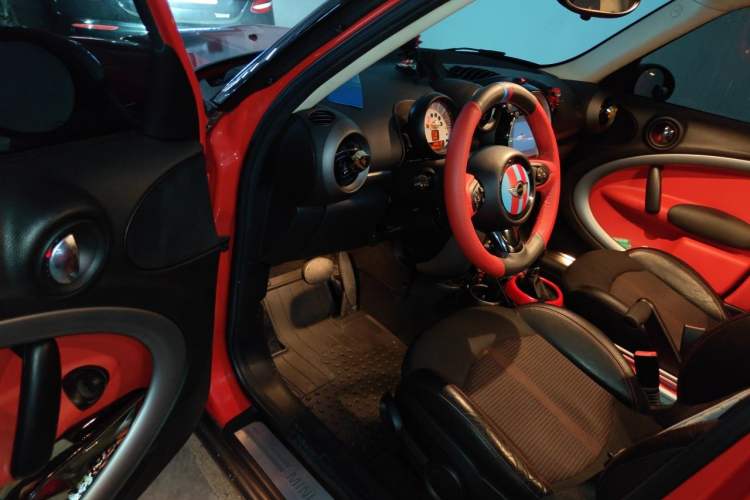 Used MINI Countryman 2011 1.6L COOPER Fun Driver Seat