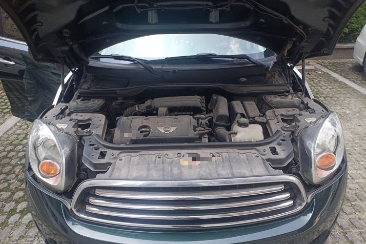 Used MINI Countryman 2011 1.6L COOPER Fun Engine Bay