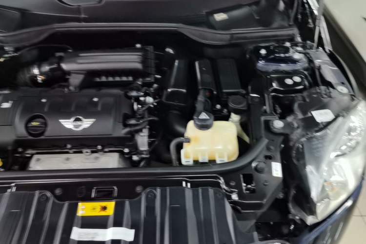 Used MINI Countryman 2011 1.6L COOPER Excitement Engine Bay Left