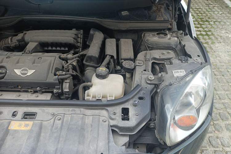 Used MINI Countryman 2011 1.6L COOPER Fun Engine Bay Left