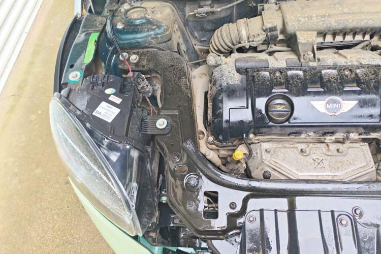 Used MINI Countryman 2011 1.6L COOPER Fun Engine Bay Right