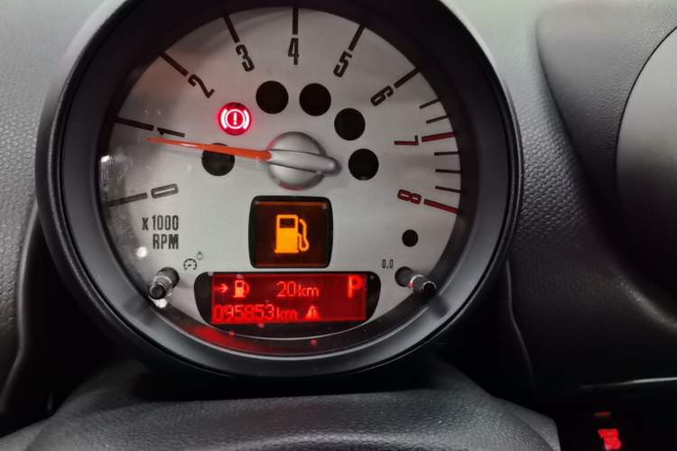 Used MINI Countryman 2011 1.6L COOPER Excitement Instrument Cluster