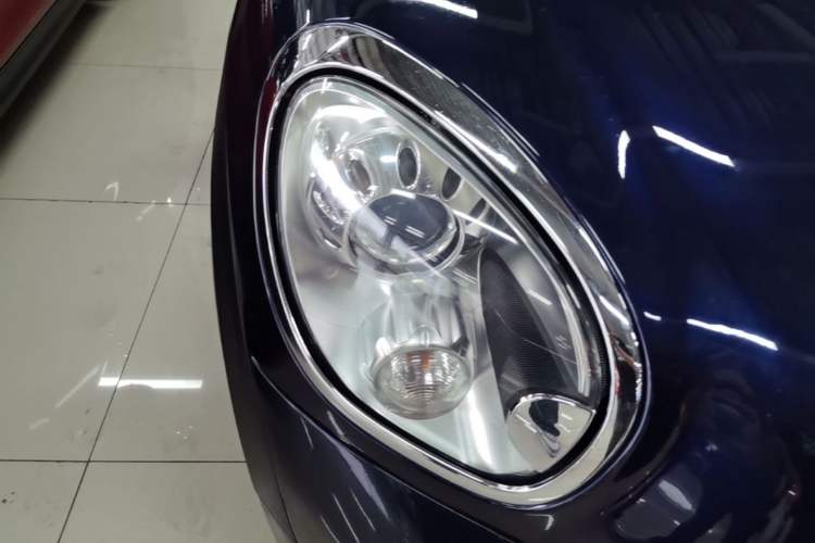 Used MINI Countryman 2011 1.6L COOPER Excitement Right Front Headlight