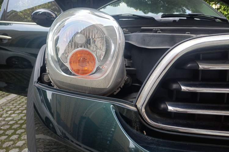 Used MINI Countryman 2011 1.6L COOPER Fun Right Front Headlight