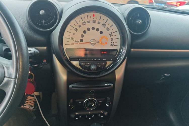 Used MINI Countryman 2011 1.6L ONE Audio And AC Panel