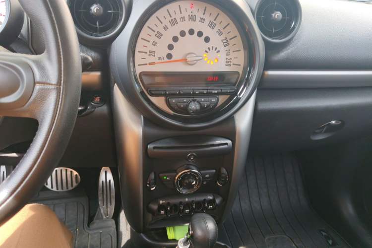 Used MINI Countryman 2011 1.6L ONE Audio And AC Panel