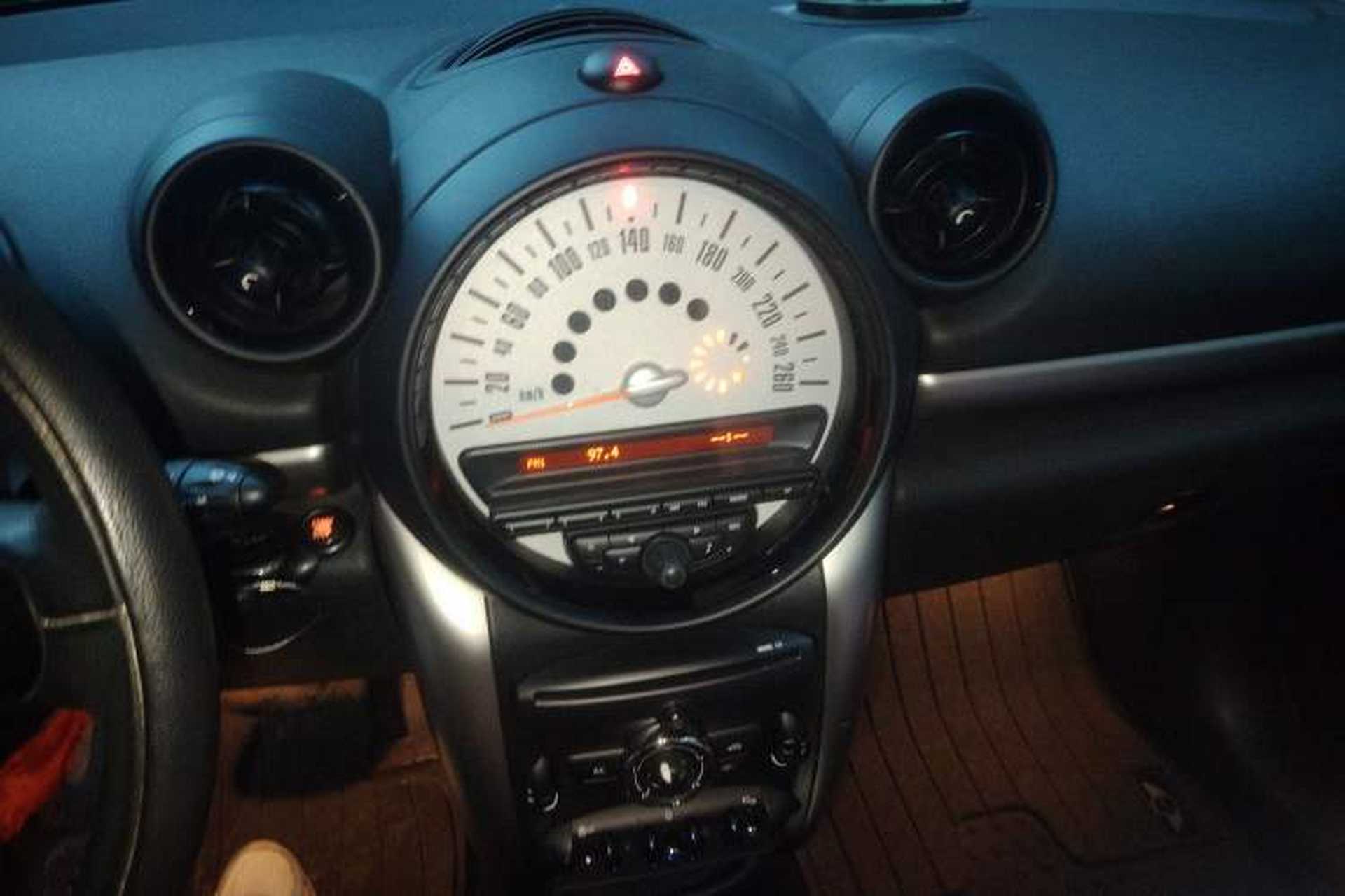 Used MINI Countryman 2011 1.6L ONE Audio And AC Panel