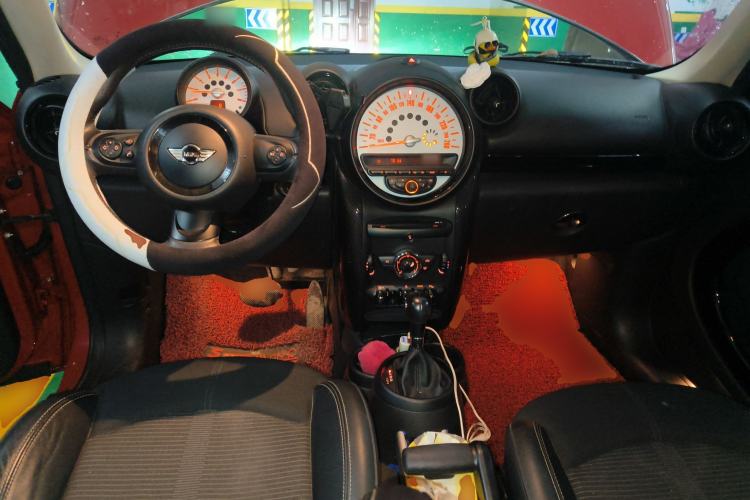 Used MINI Countryman 2011 1.6L ONE Center Console