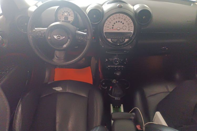 Used MINI Countryman 2011 1.6L COOPER Fun Center Console