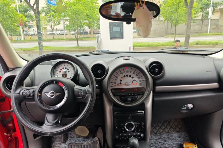 Used MINI Countryman 2011 1.6L COOPER Excitement Center Console