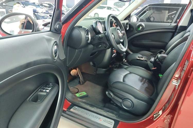 Used MINI Countryman 2011 1.6T COOPER S ALL4 5-seater model Driver Seat