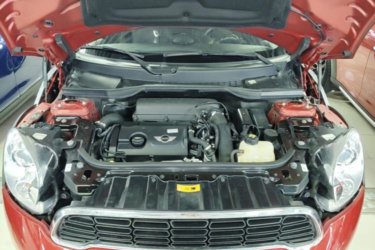 Used MINI Countryman 2011 1.6T COOPER S ALL4 5-seater model Engine Bay