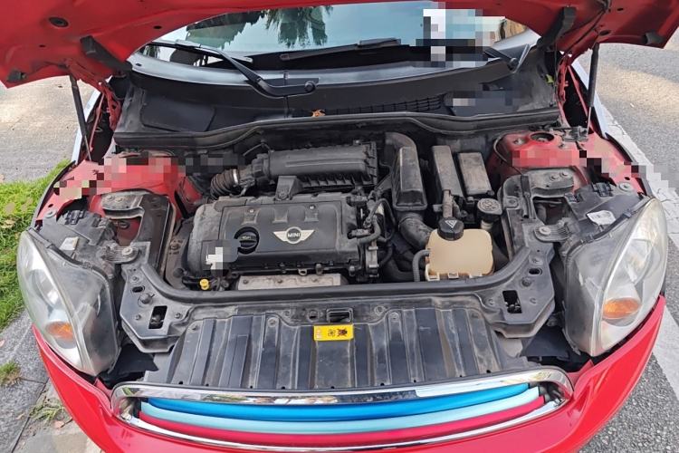 Used MINI Countryman 2011 1.6L COOPER Fun Engine Bay