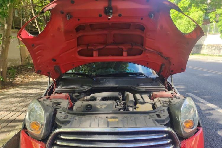 Used MINI Countryman 2011 1.6L COOPER Fun Engine Bay