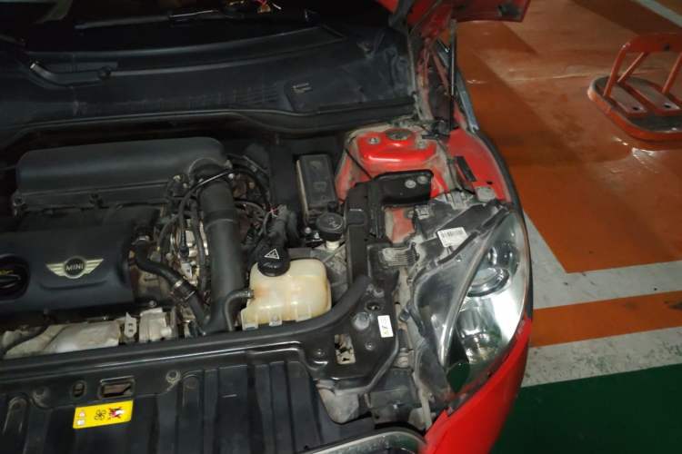Used MINI Countryman 2011 1.6T COOPER S ALL4 Engine Bay Left