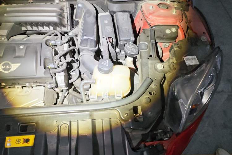 Used MINI Countryman 2011 1.6L COOPER Fun Engine Bay Left