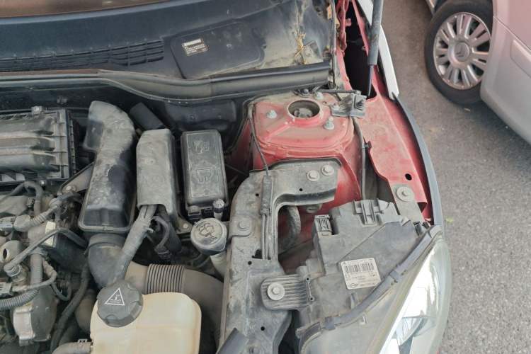 Used MINI Countryman 2011 1.6L ONE Engine Bay Left